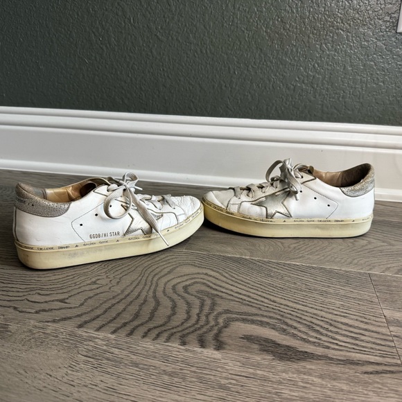 Golden Goose Deluxe Brand Hi Star Low-Top Sneakers
Size 38 - Picture 1 of 14